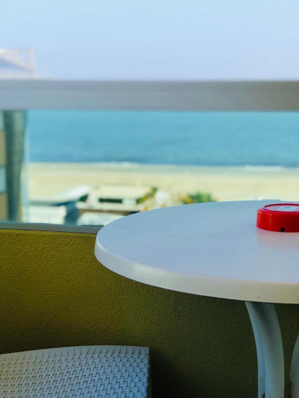 Hotel Montecarlo Vista Mare Riccione Esterno foto
